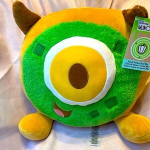 Disney Munchlings Garden Goodness Mike Wazowski Avocado Breakfast Bagel Plush